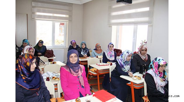 BAYAN KUR’AN KURSU ÖĞRETİCİLERİNE KURS