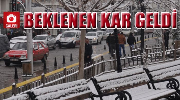 Beklenen Kar Öğle Saatlerinde Geldi