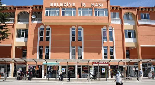 Belediye İşyerlerini Kiraya Veriyor