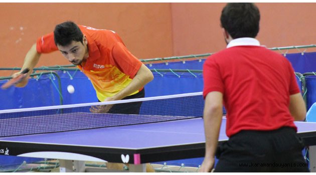 BÜYÜKLER MASA TENİSİNDE KAPIŞTI