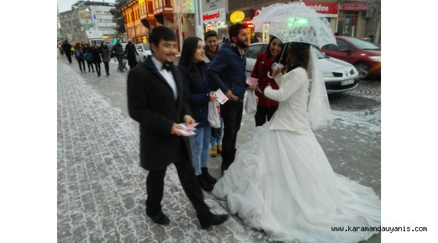 CADDE ORTASINDA TATLI SÜPRİZ