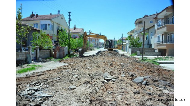 CADDE VE SOSKLARDA ALT YAPI ÇALIŞMALARI