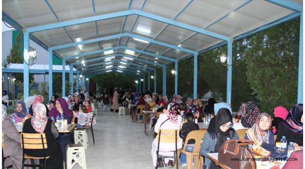 CAMİ GENÇLİĞİ İFTARDA BULUŞTU