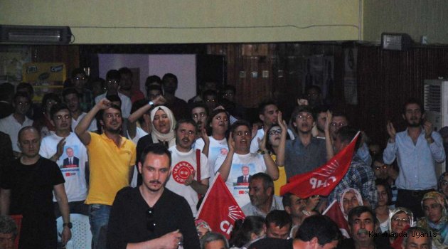 CHP’Lİ KAĞNICI’YA GENÇLER’DEN ÖZEL İLGİ