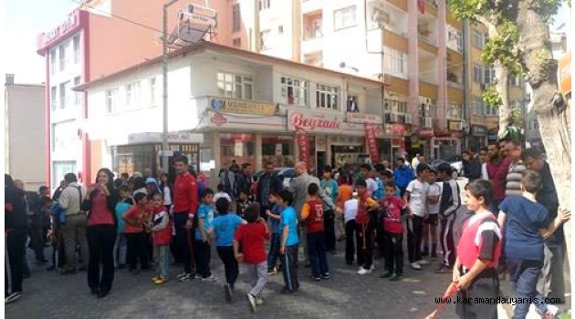 ÇOCUKLAR 23 NİSAN KOŞUSU’NDA YARIŞTI