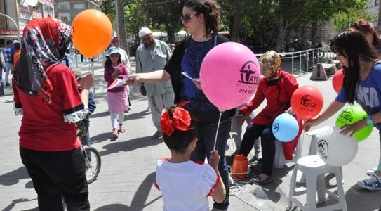 Çocuklara 23 Nisan Balonu