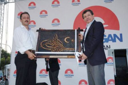 Davutoğlu Kutlama Mesajı