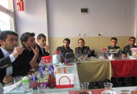Eğitim Bir-sen'den Kahvaltı