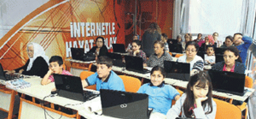 Eğitim Tırı Karaman’da