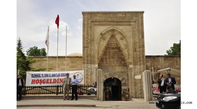 EL SANATLARI SERGİSİNE DAVET