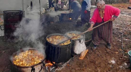 Elma Bu Kez Pekmez Yapımında Değerlendirildi