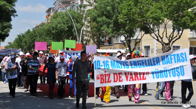 ENGELLİLERDEN “BİZDE VARIZ” YÜRÜYÜŞÜ