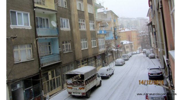 ERMENEK KARA KIŞA TESLİM OLDU