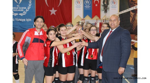 FİLEDE KÜÇÜKLER DAMGASI