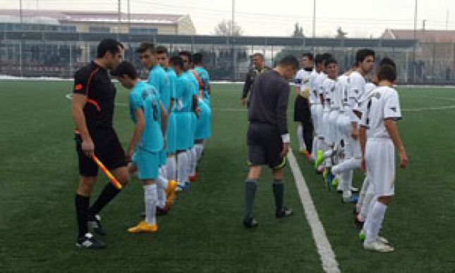 Gençler Futbol’da Yarı Final Heyecanı