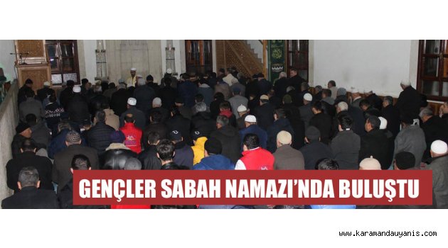 Gençlik merkezi üyesi gençler..