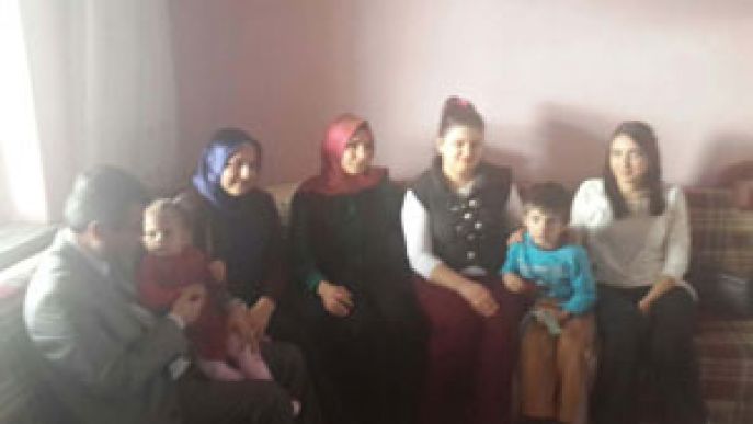 Hastaları Evde Ziyaretler Sürüyor