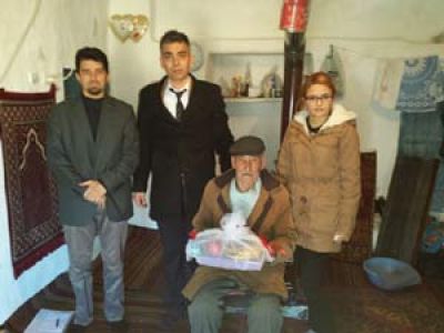 Hediyeler Verildi
