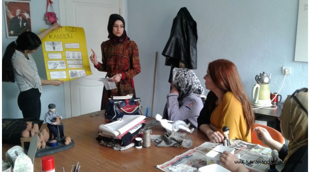 HEMŞİRE ADAYLARI VATANDAŞLARI BİLGİLENDİRİYOR