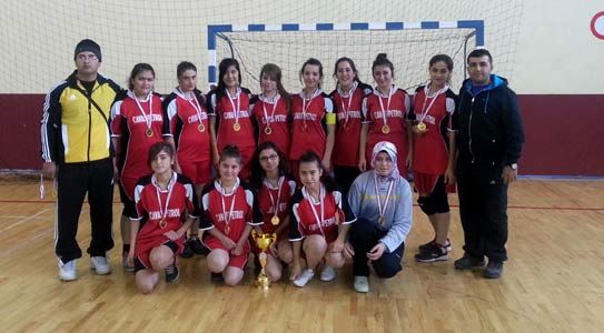Hentbol'da Kupalar Sahiplerini Buldu