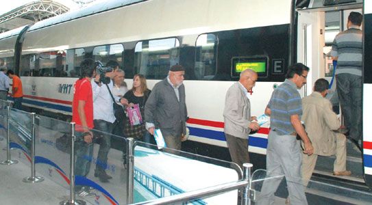 Hızlı Tren Seferlerinde Düzenleme