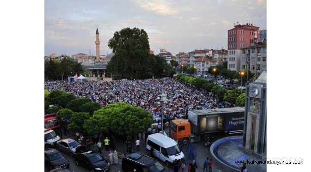 İFTAR SOFRASI AKTEKKE MEYDANI’NDA