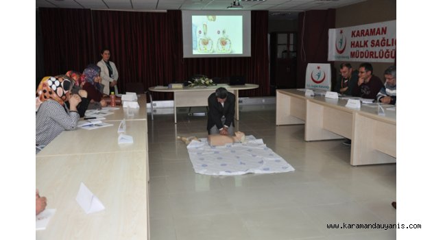 İLKYARDIM EĞİTİMİ HIZ KESMEDEN DEVAM EDİYOR