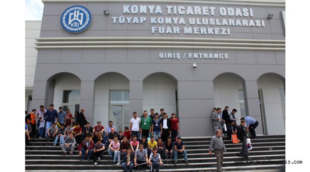 KALFA VE ÇIRAKLAR TÜYAP FUARINI GEZDİ