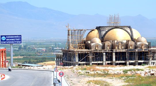 Kampüse 6 Bin Kişilik Cami