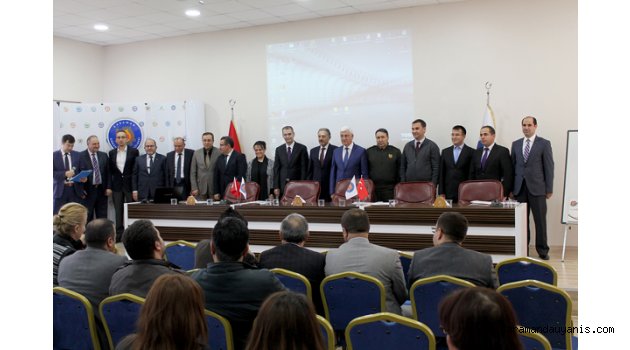 KAMU-ÜNİVERSİTE-SANAYİ İŞBİRLİĞİ TANITIM TOPLANTISI YAPILDI