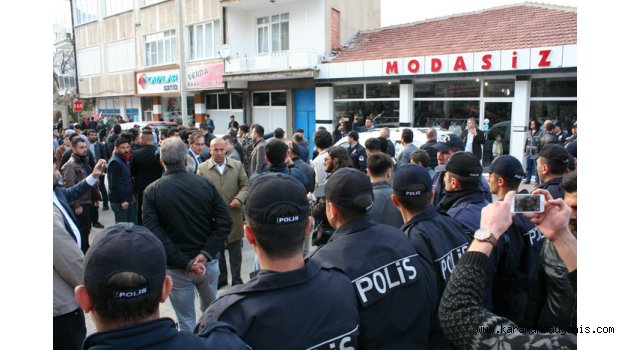 KARAMAN'DA ÜMİT ÖZDAĞ GERGİNLİĞİ