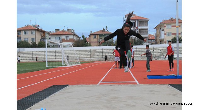 KARAMANLI ATLET İSTANBUL’DA SES GETİRDİ