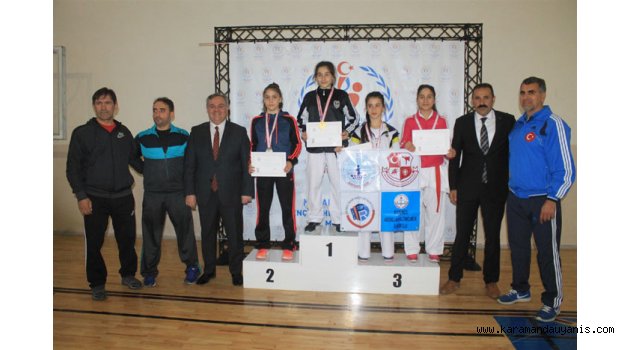 KARATE ŞAMPİYONASI SONA ERDİ