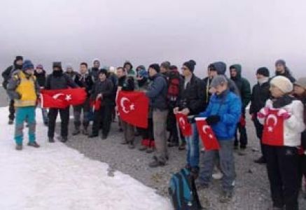 Kardof Şehitler Haftasında Zirveye Çıktı
