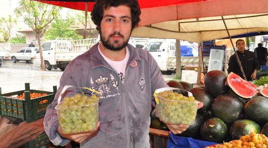 Karpuzun Ardından Üzüm De Tezgahta