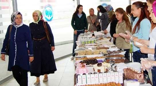 “kendileri Küçük, Yürekleri Büyük”
