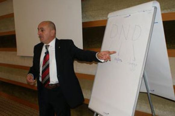 Kmü’de Diksiyon Ve İkna Eğitimi