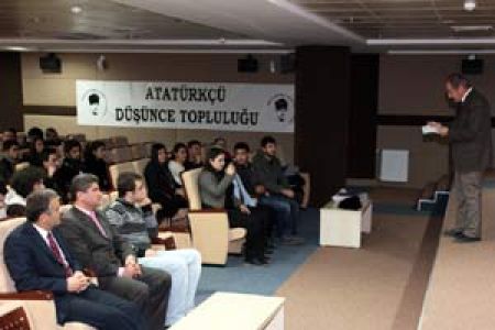 Kmü'de Eğitim Ve İstihdam Konuşuldu