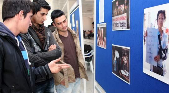 Kmü’de Fotoğraflarla Kadına Şiddet Sergisi