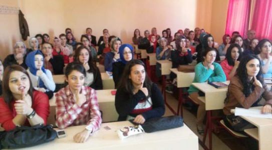 Kmü'de İşaret Dili Kursu