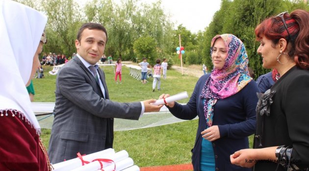 Kursiyerlerinin el emeği eserlerinden...