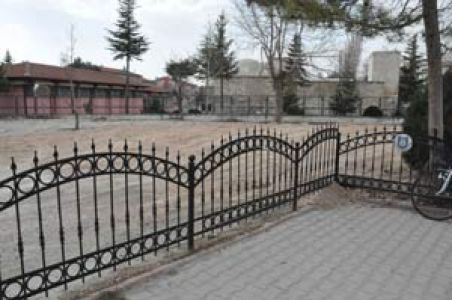 Mevka Karaman Ofisi Yıkıldı
