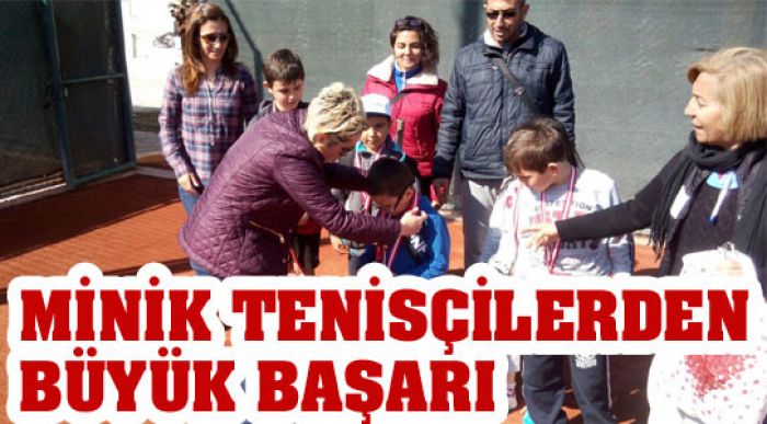 Minik Tenisçilerden Büyük Başarı