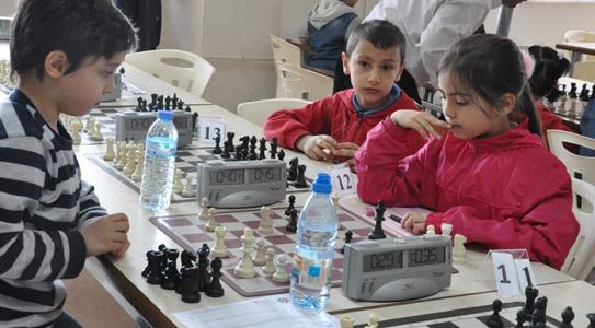 Minikler Satranç’ta Kapıştı