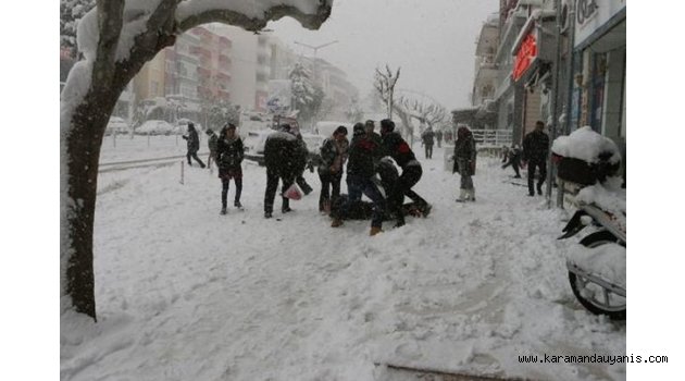 MUT VE SİLİFKE'YE 15 YIL SONRA KAR