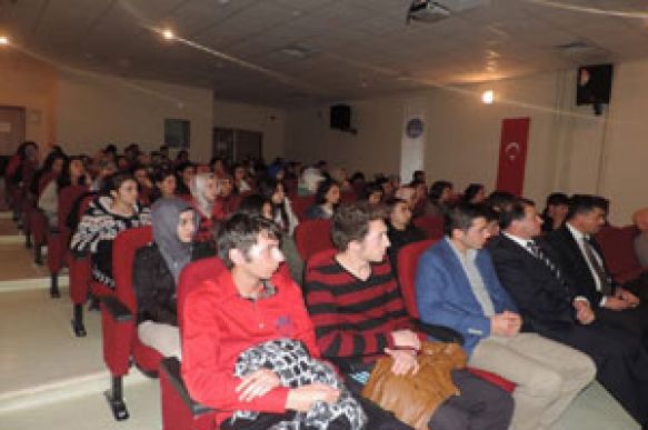 “namaz Ve Gençlik“ Konferansı