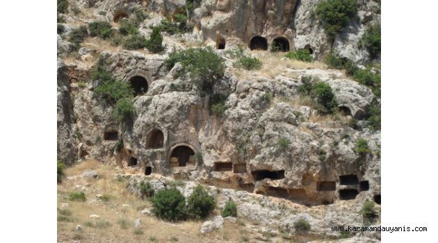 NEKROPOL KAYA MEZARLARI