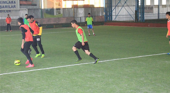 Nike Halı Liginde Maçlar Nefes Kesiyor