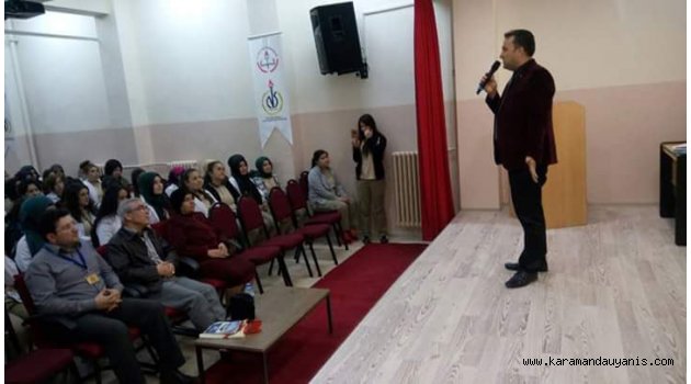ÖDÜLLÜ ŞAİR ÖĞRENCİLERLE BULUŞTU