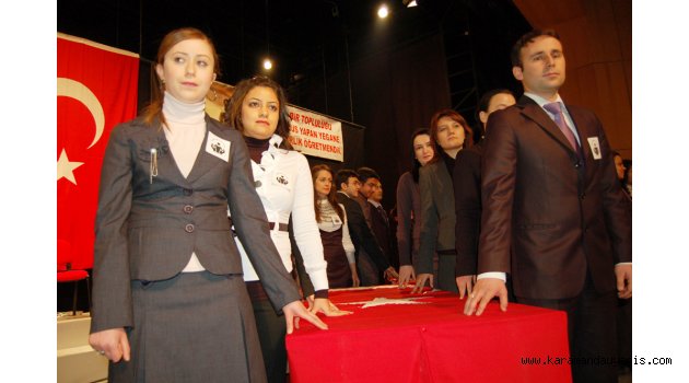 ÖĞRETMENLER GÜNÜ KUTLANIYOR
